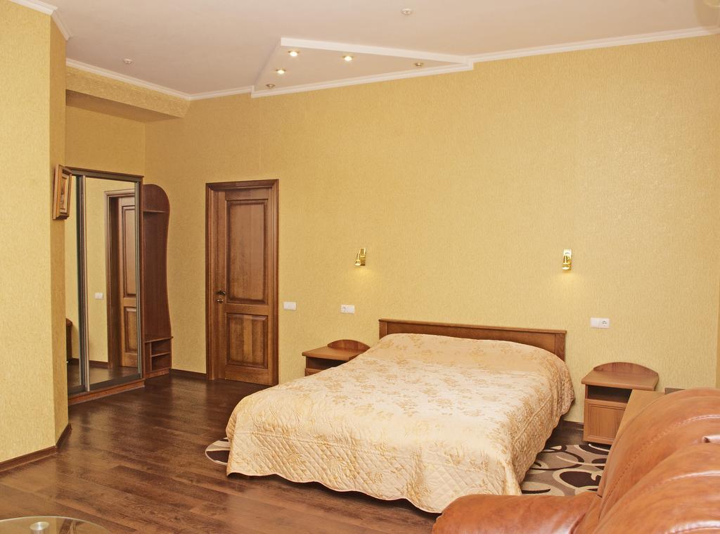 Sv Park Hotel Jarkov Exterior foto